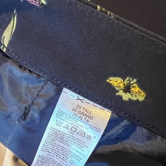 Worn once! Harper pants ON in rare 20 tall floral print - Picture 4 of 6